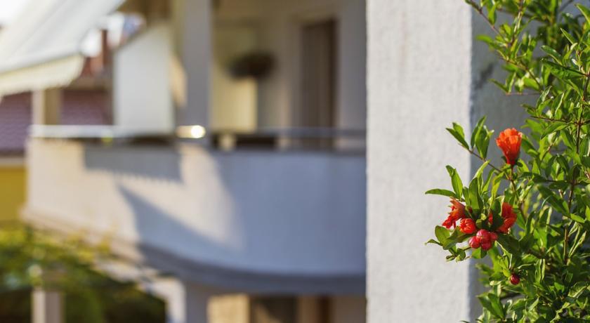 Charming Seaside Apartments Noa & Jakov, Zaboric Sibenik Room photo