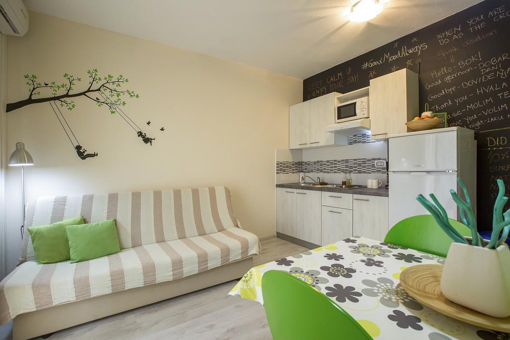 Charming Seaside Apartments Noa & Jakov, Zaboric Sibenik Exterior photo