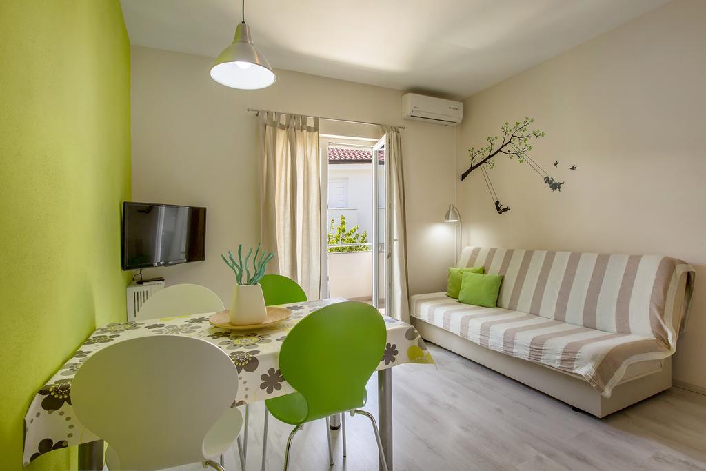 Charming Seaside Apartments Noa & Jakov, Zaboric Sibenik Exterior photo