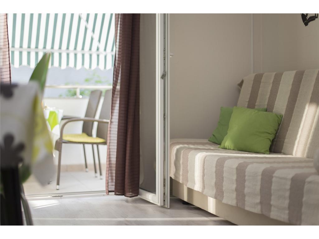 Charming Seaside Apartments Noa & Jakov, Zaboric Sibenik Room photo